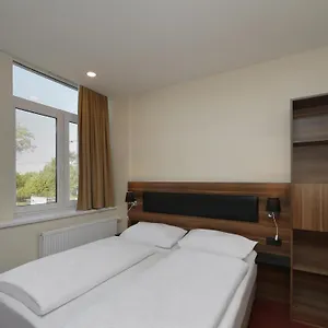 https://ibb-blue-hotel-berlin-airport.find-berlin-hotels.com
